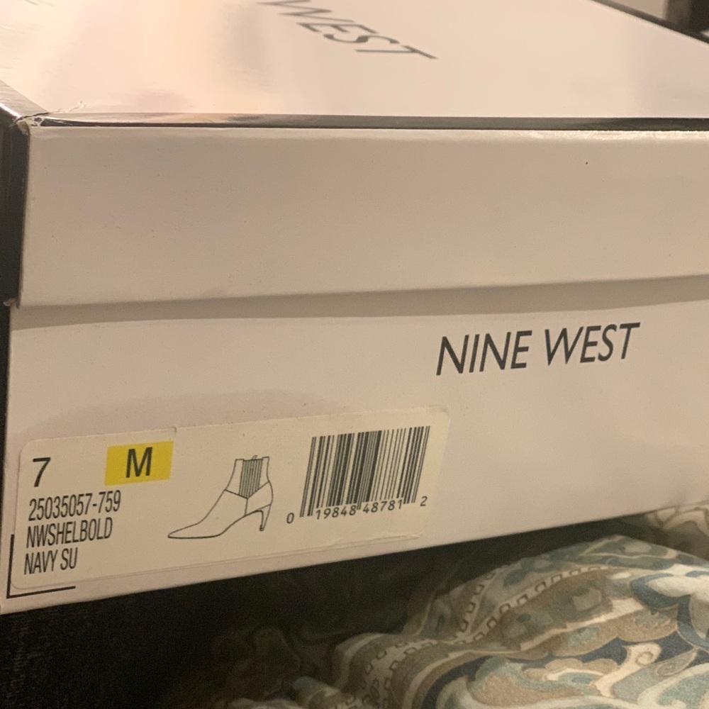 Nine West Shelbold Pointy Toe Booties - Picture 7 of 7